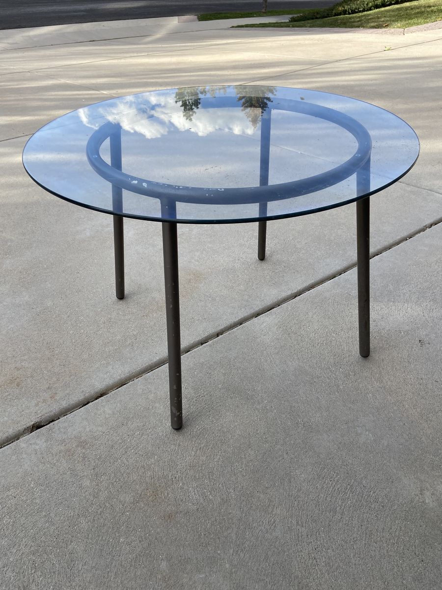 Outdoor Round Glass Table