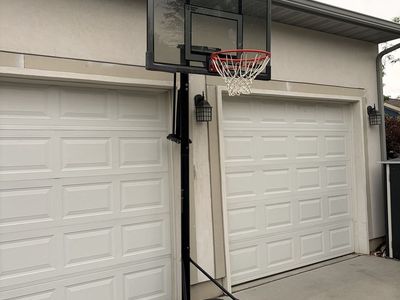 Lifetime 52” Power Lift Adjustable Portable Basketball Hoop – Model 90865