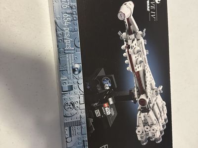 LEGO Star Wars Tantive IV (75376) 654-Piece Building Set - New in Box