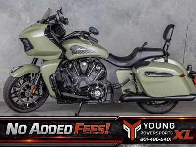 2025 Indian Motorcycle® Challenger® Dark Horse® 112 Moss Green Smoke