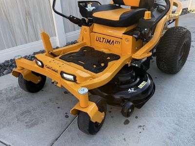 Cub cadet ultima ZT1 42in zero turn mower