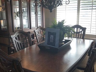 Elegant Traditional Dark Wood Dining Table with 6 Chairs