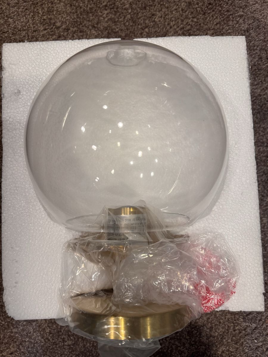 Main image 3