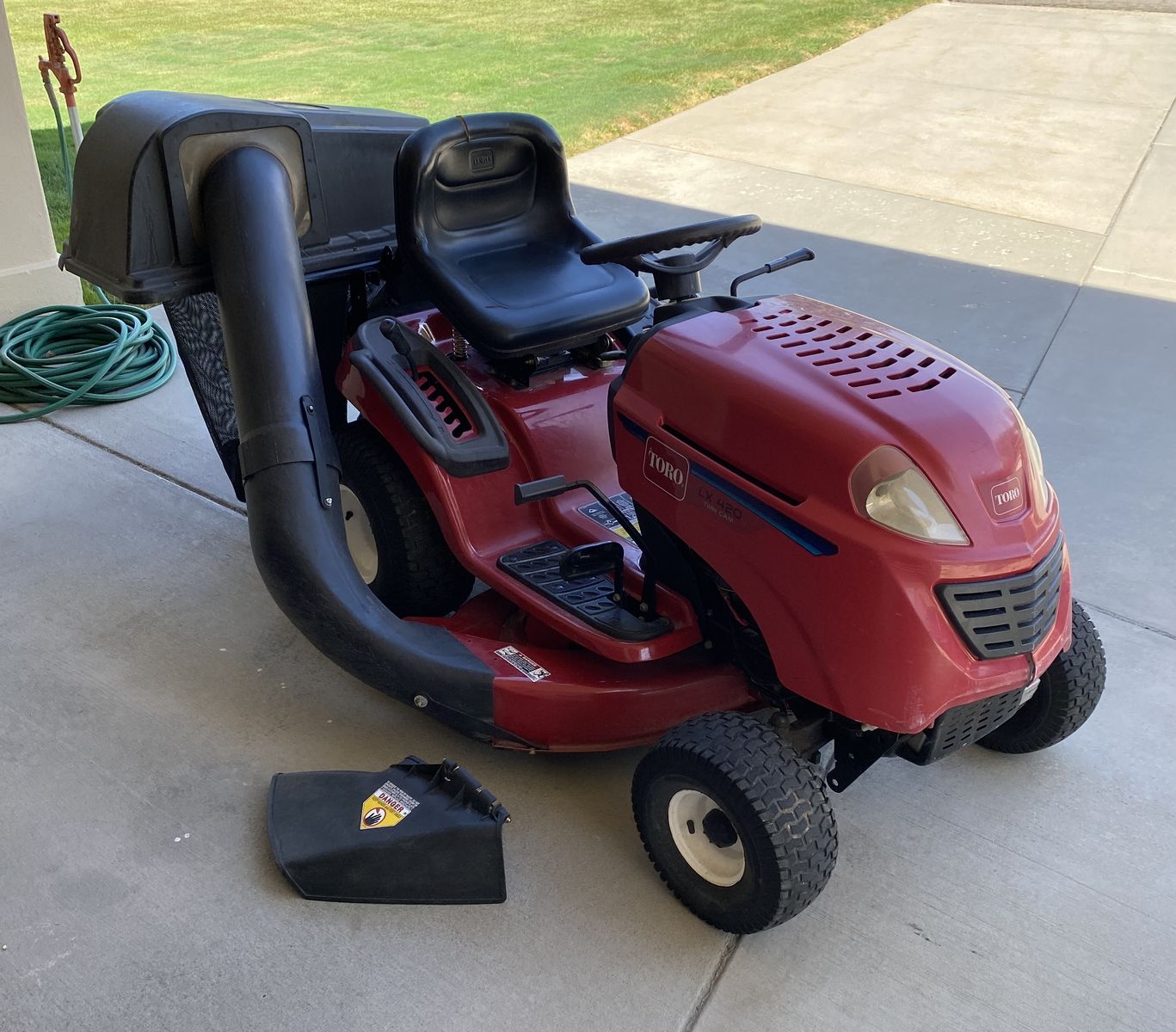 For Sale Toro LX420 Riding Mower/Tractor