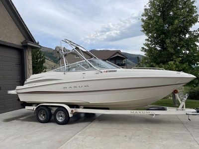 2002 Maxum SR 2300, 6.2 L Merc