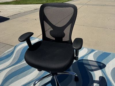 HERCULES Black Contemporary Adjustable Height Swivel Mesh Desk Chair