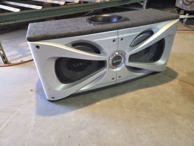 Infinity subs with box