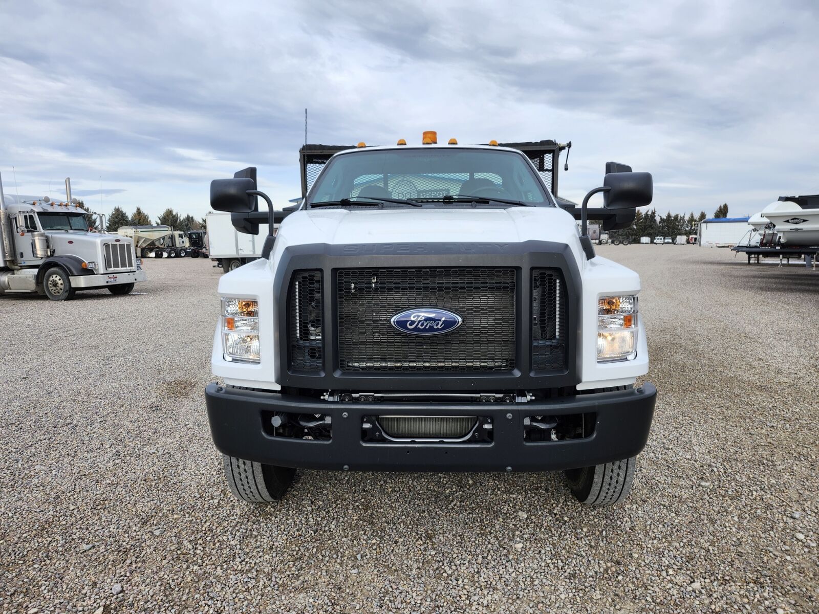 2022 FORD F750 SD