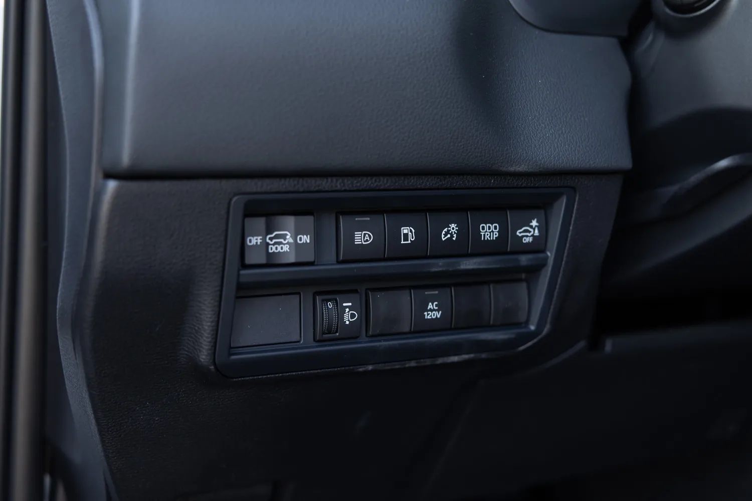 Main image 18