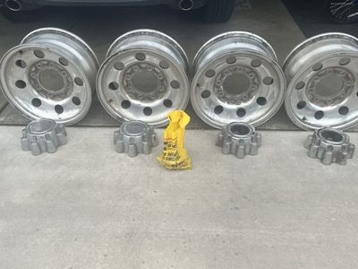 Stock 2001 F350 17 Inch Wheels