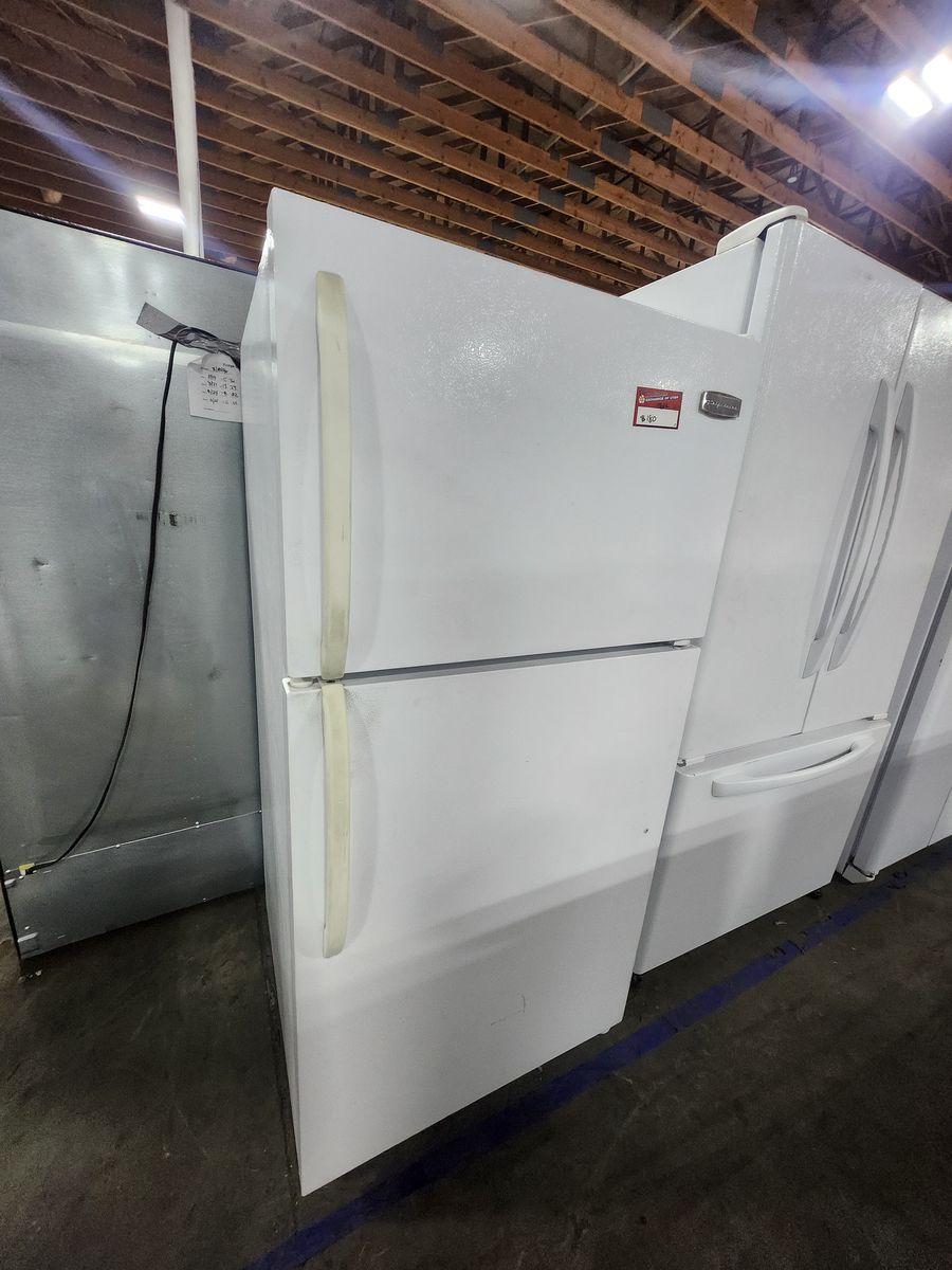 Frigidaire White Top-Freezer Refrigerator Used Good Condition