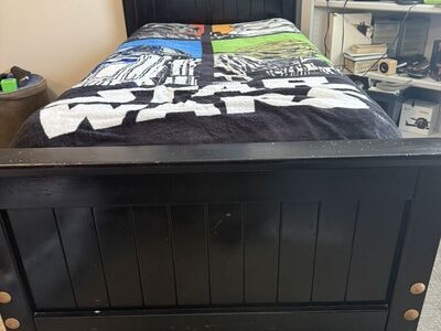 Twin Bed Frame With Mattress & Box Springs