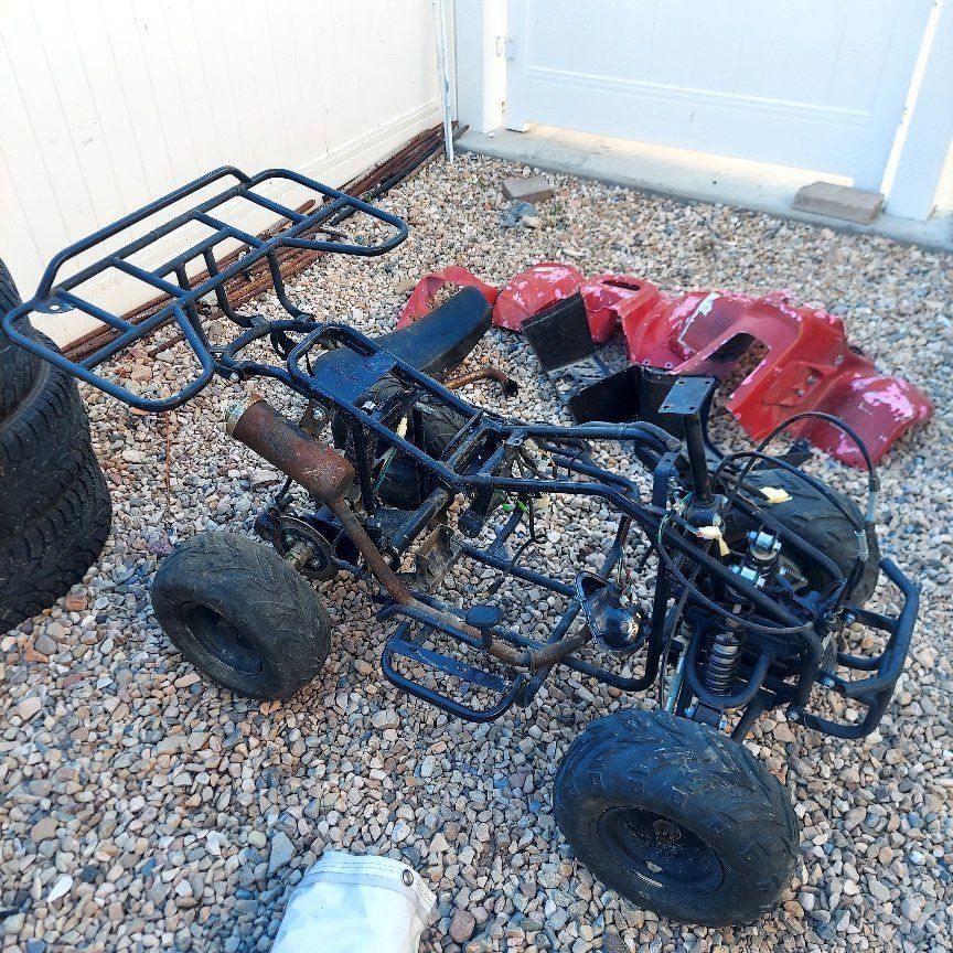 TaoTao 107cc ATV Quad Frame & Parts - 2015 Model - Engine Family FTAOX0.11ATA - For Parts/Repair