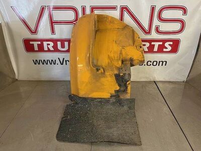 International 4900 Fender Extension