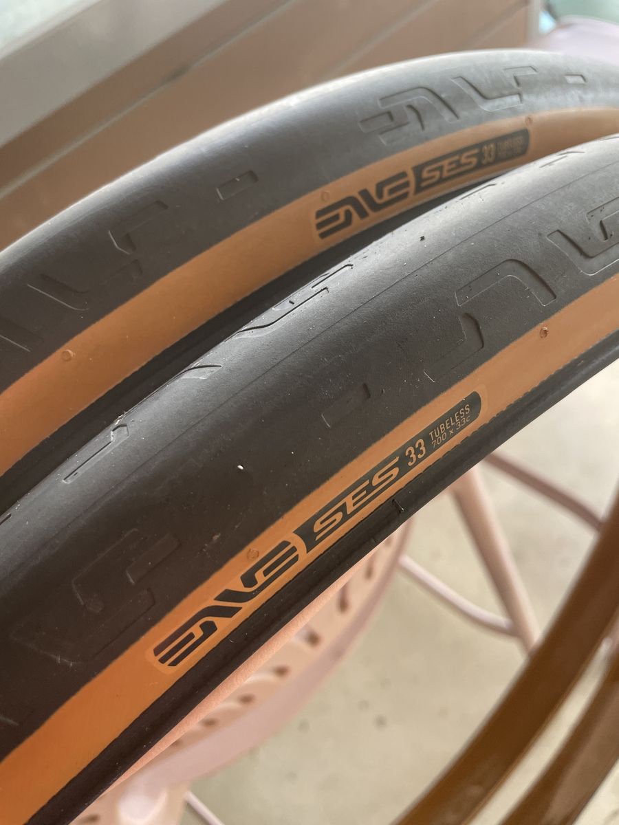Enve SES 33mm Tubeless Tires (pair)