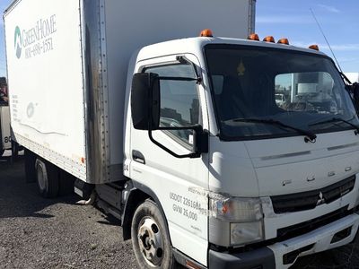 2015 Mitsubishi Fuso FE Box Truck – Clean Title –