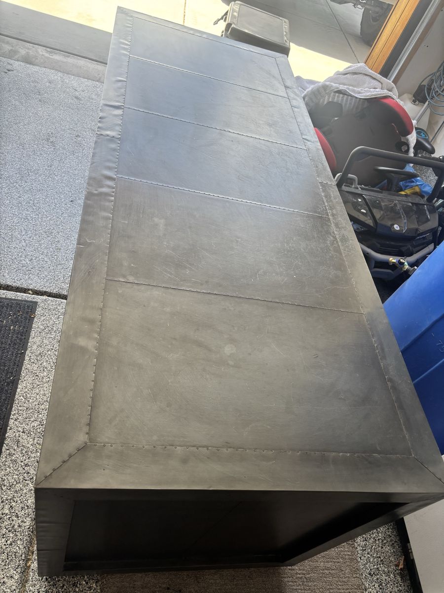 Main image 3