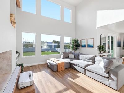 LIKE NEW | 5 piece sectional Cloud sofa