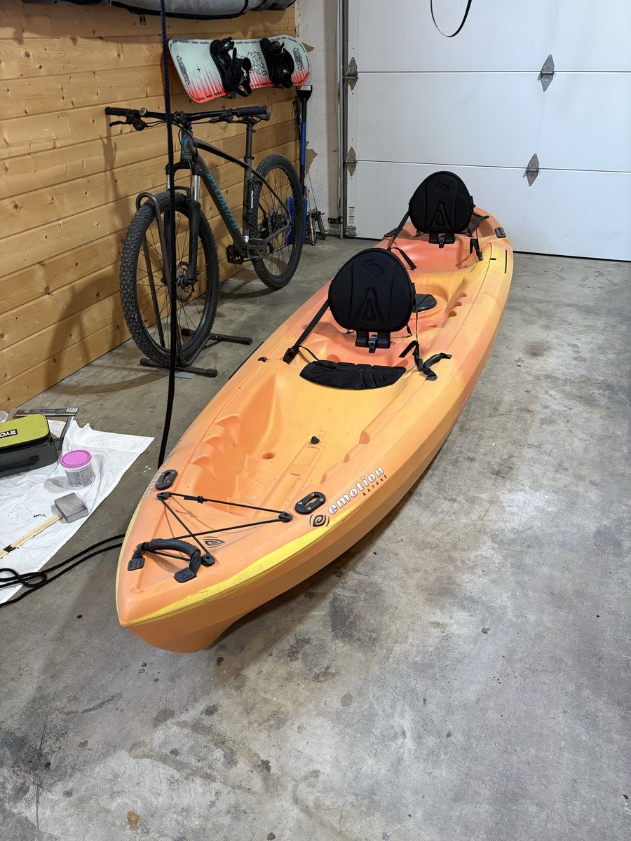 12 ft. Tandem Kayak w fishing rod holders