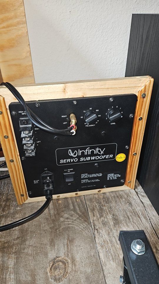 Infinity PS-10, being run off a Servo Infinity Plate Amp