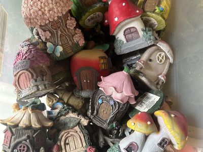 Fairy village figurines