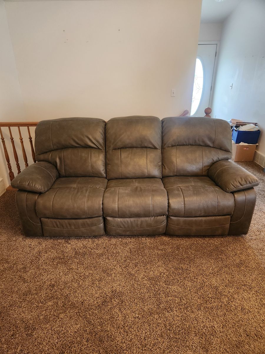 Couch & Loveseat Set