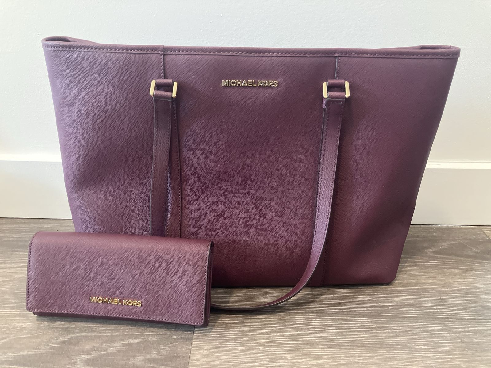 Michael Kors Large Burgundy Tote Bag & Matching Wallet Set - Gold-Tone Hardware