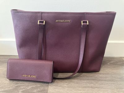 Michael Kors Large Burgundy Tote Bag & Matching Wallet Set - Gold-Tone Hardware