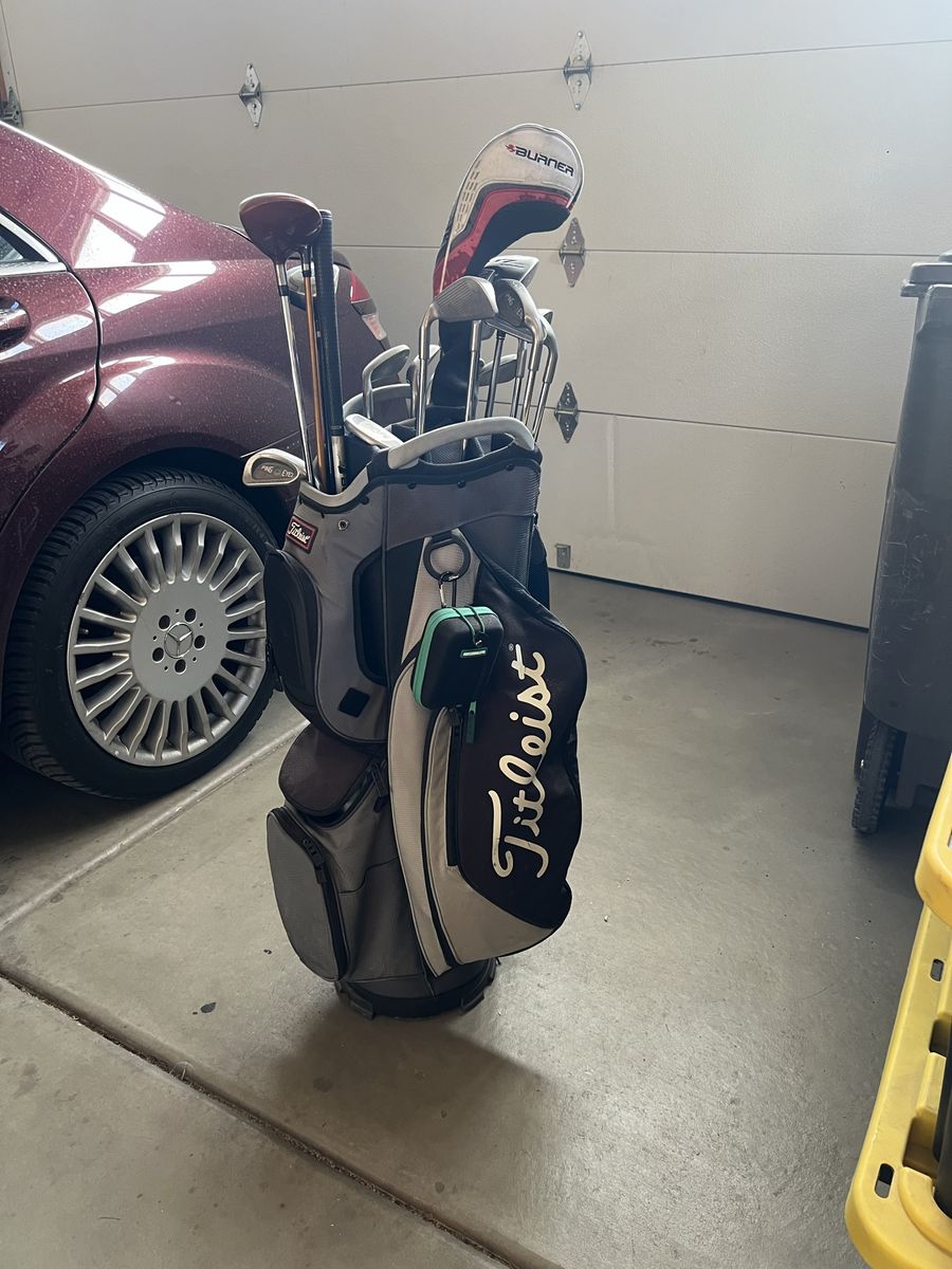 Titleist Cart Golf Bag - Grey/Black, 14-Way Divider, Excellent Condition