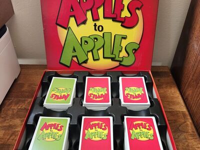 Apples to Apples - Party Box