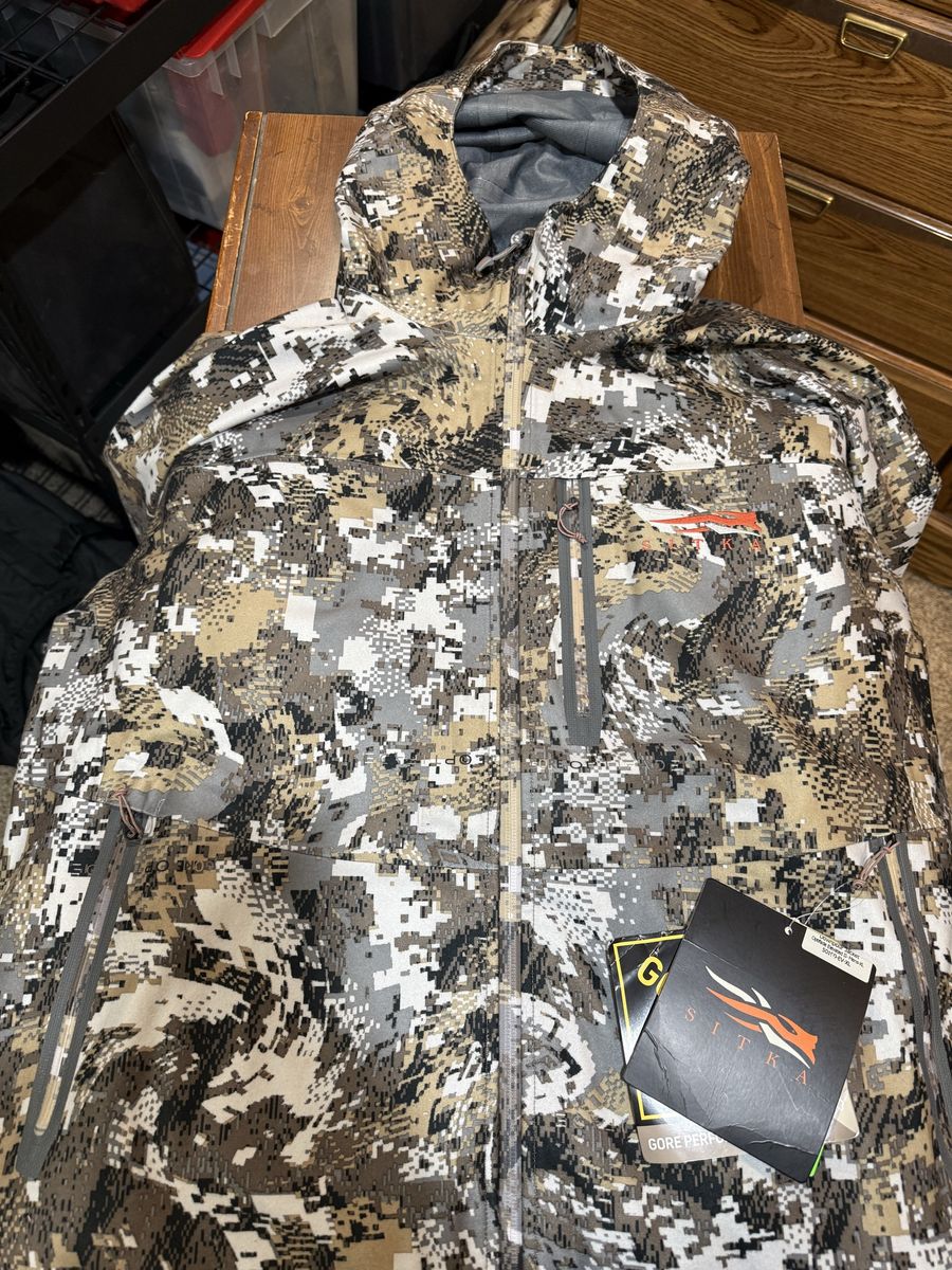 SITKA Downpour Jacket Optifade Elevated II Men's XL GORE-TEX Hunting Camo Rain Gear