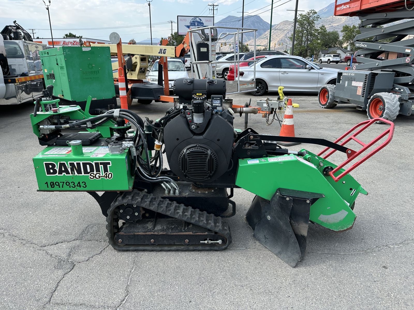 Stump Grinder Walk Behind Tracked 2023 Bandit SG40 Kohler
