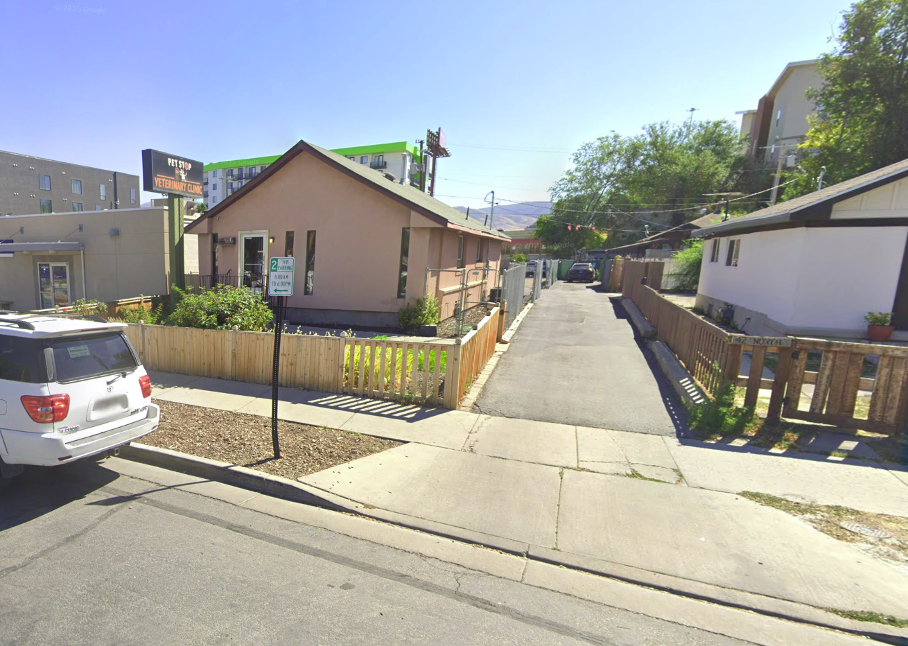 Freestanding Retail/ Office Building for Sale