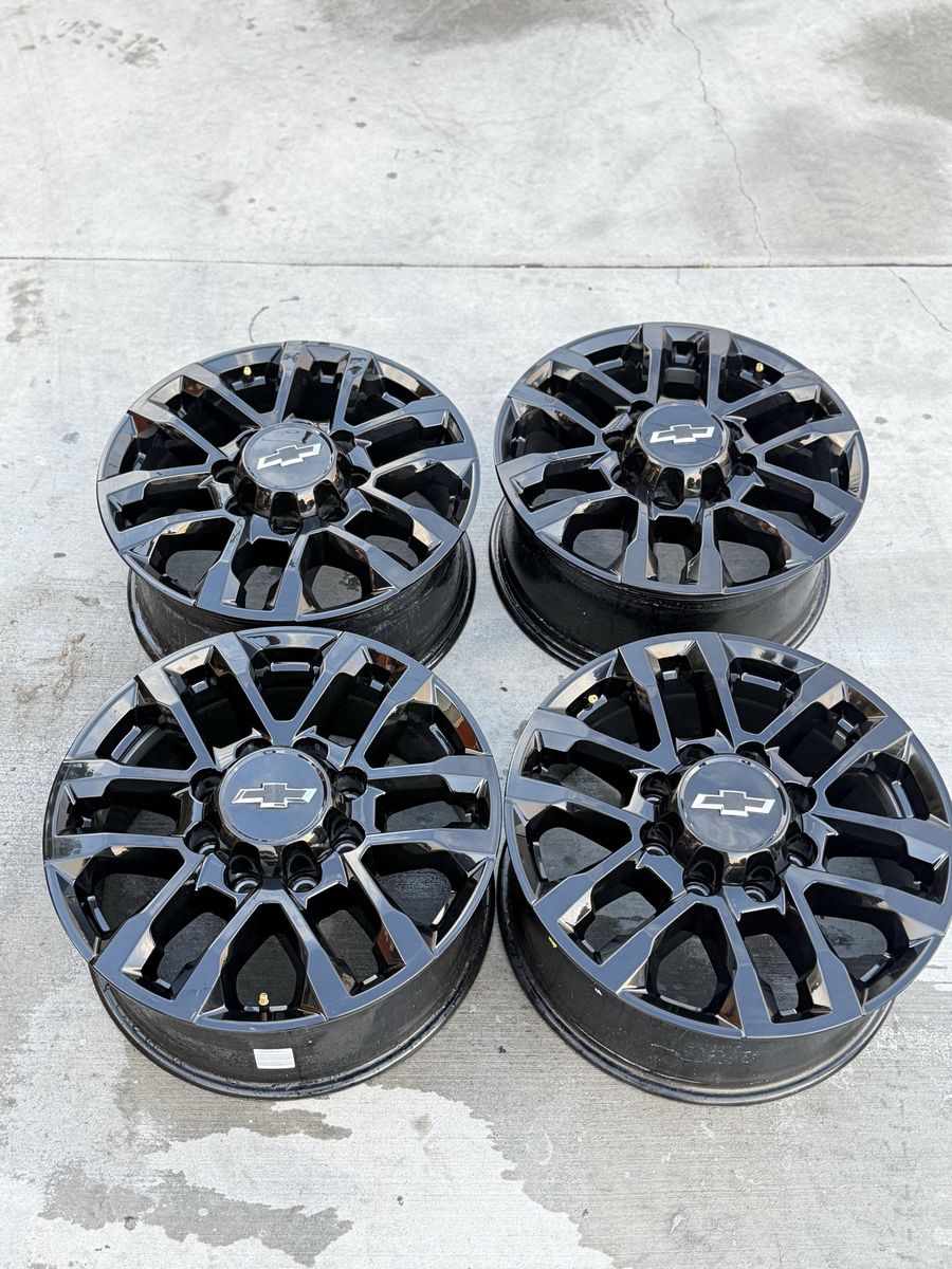 2026 Chevy Silverado high country 2500 HD blackout 20” wheels