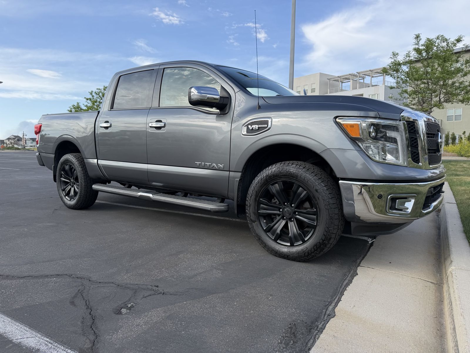 2017 Nissan Titan SL