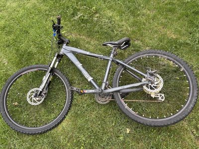 Diamondback Response Sport Mountain Bike