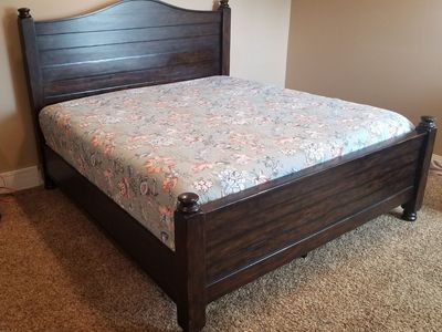 King Bedroom Group