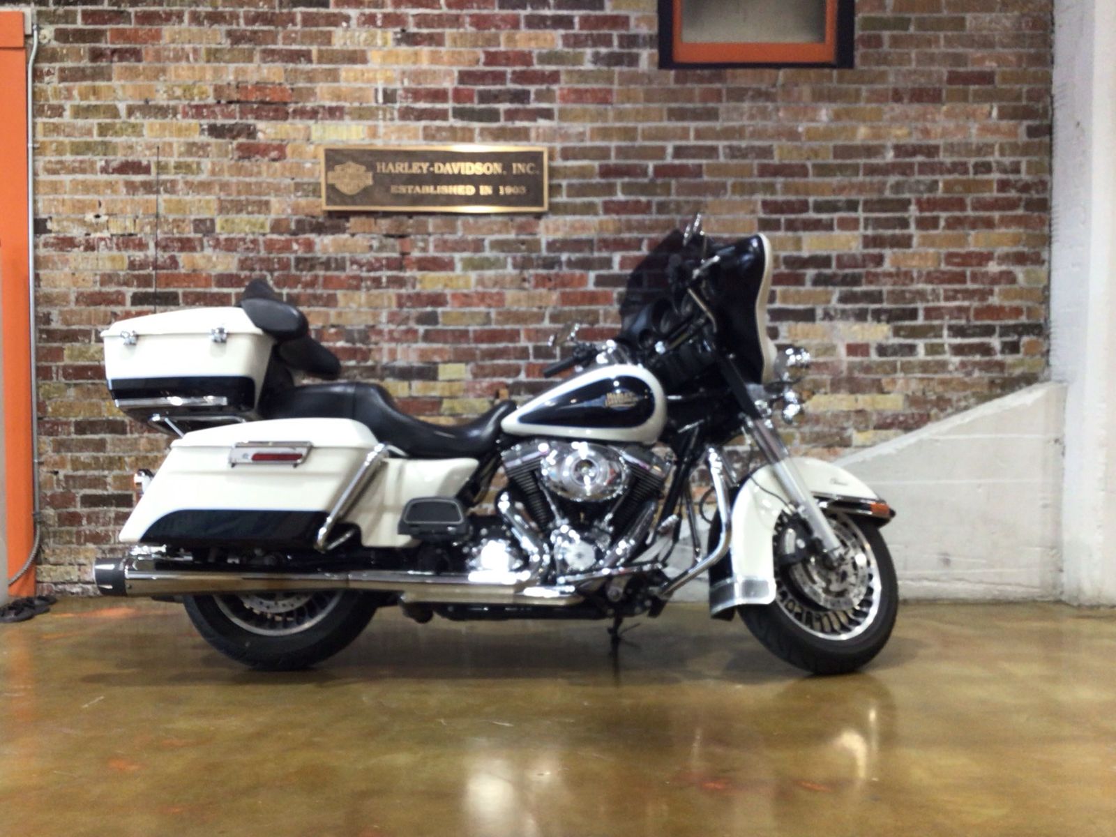 2012 HARLEY-DAVIDSON ELECTRA GLIDE CLASSIC