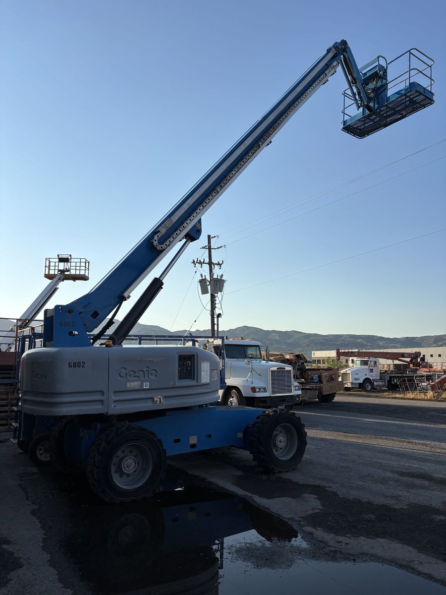 85 Ft. Telescopic Boom Lift for Rent!