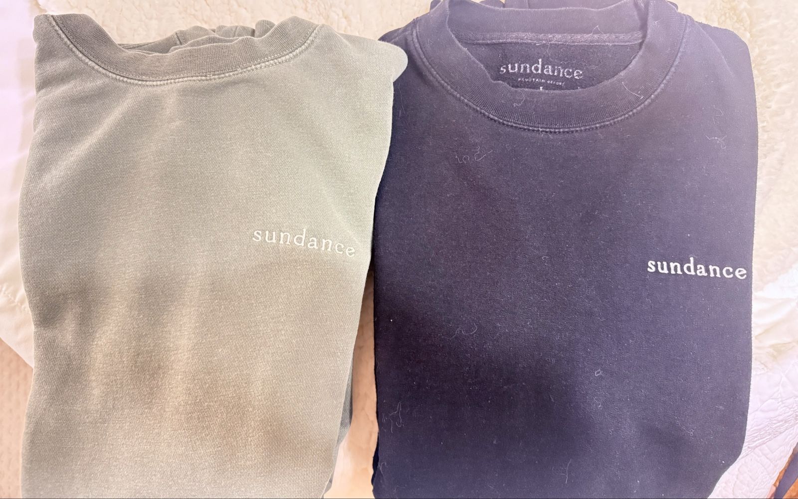 Sweatshirt