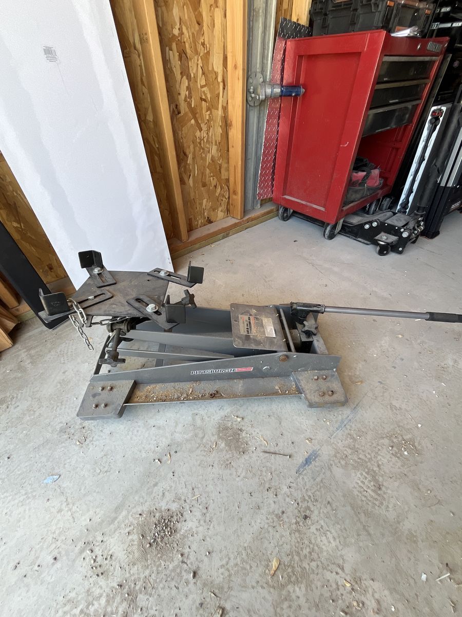 Transmission jack