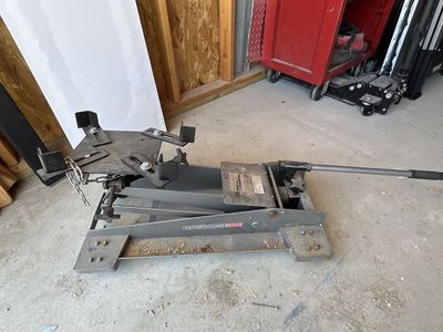Transmission jack