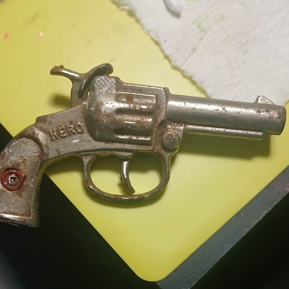 stevens hero cast iron cap gun 1935 vintage