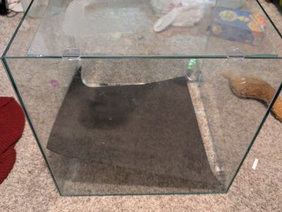 Glass Cube Aquarium Tank with Mat an Lid