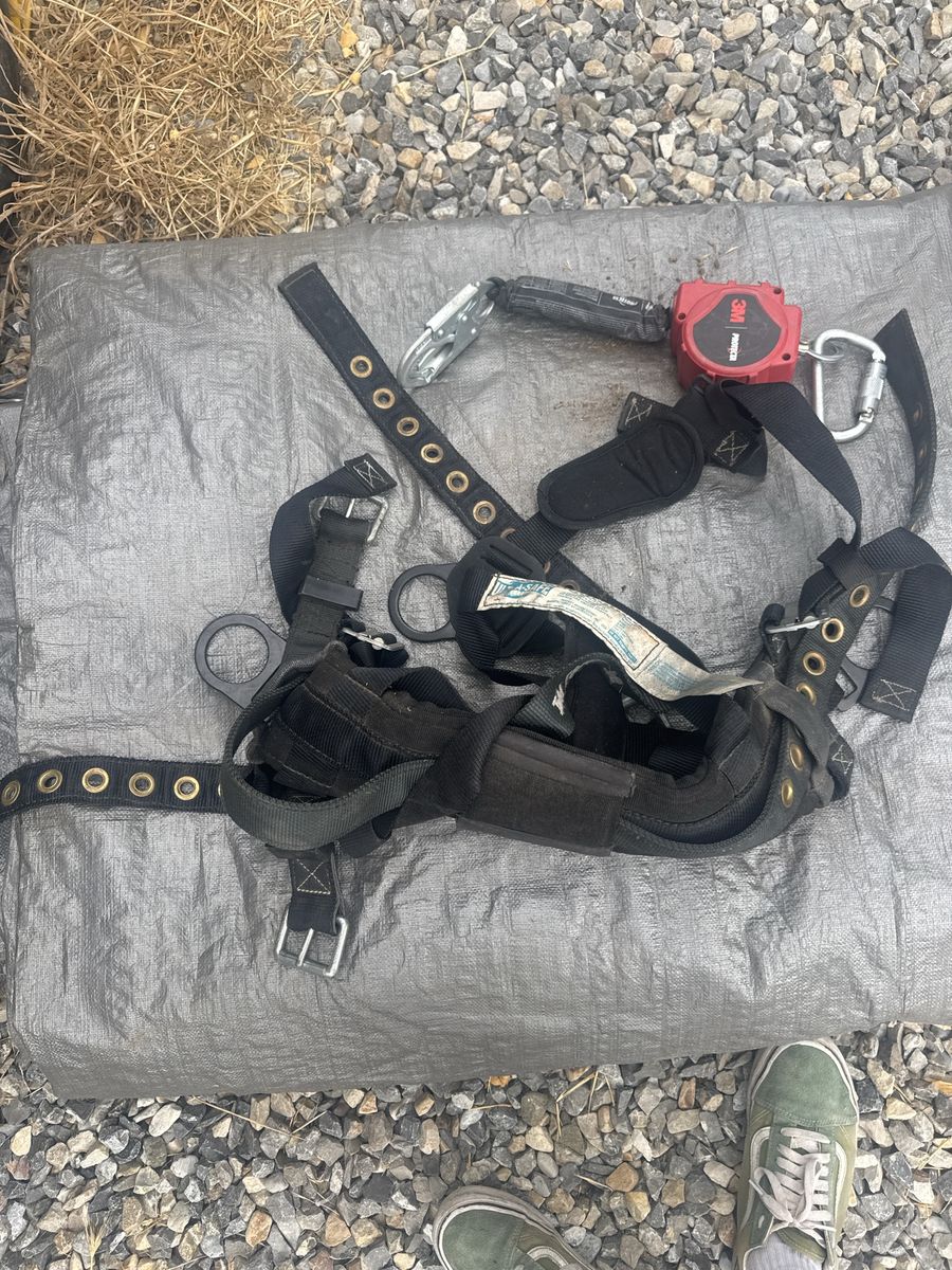 Ultra-Safe Safety Harness with 3M Protecta Fall Arrester