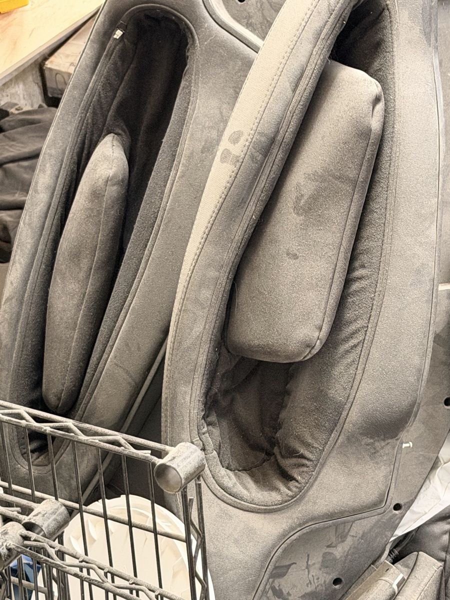 Massage chair FREE
