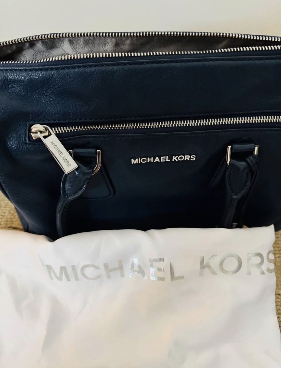 michael kors leather bag