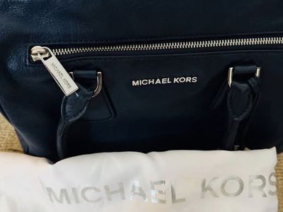 michael kors leather bag