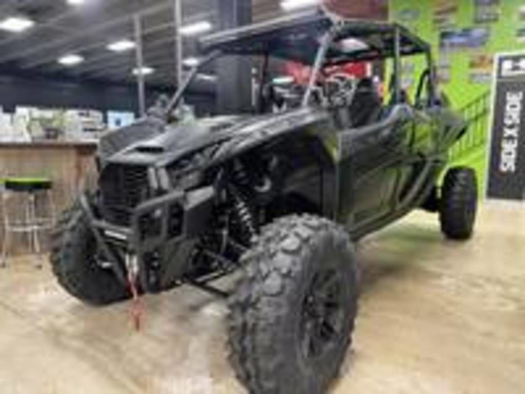 2026 Kawasaki Teryx® KRX4™ 1000 Blackout Edition