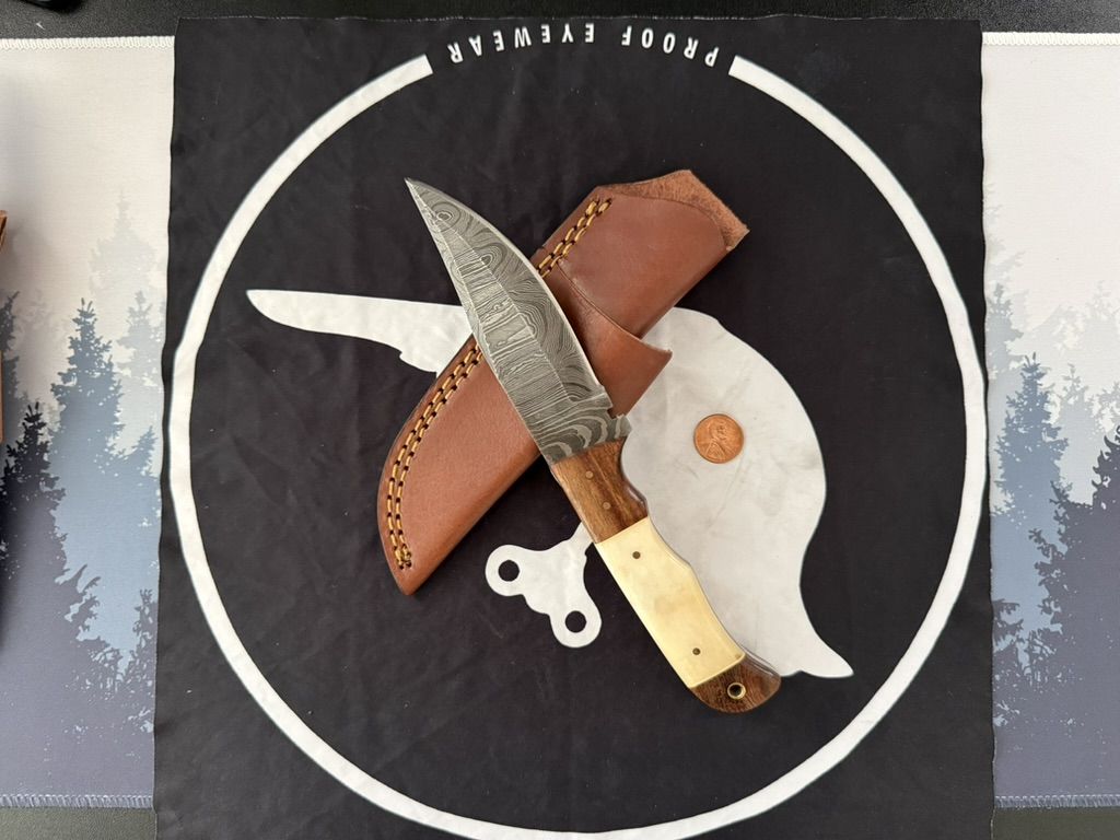 Handmade Damascus Hunting Knife